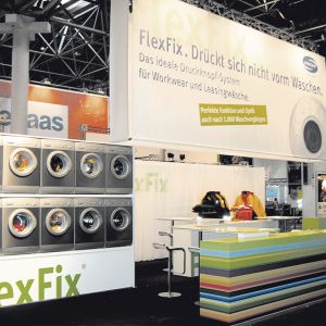 Stracke_Deco_Messe_YKK_Waschmaschinen.jpg