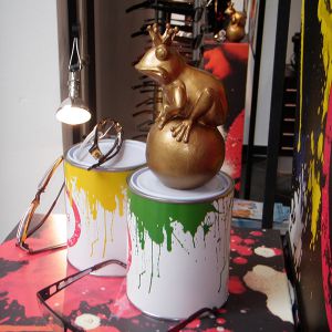 Stracke_Deco_Shop_Retail_Schaufensterdekoration_Optiker_ETNIA_02.jpg