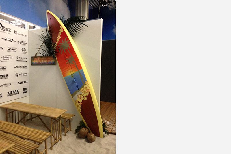 Stracke_Deko_Display_Hawai_Surfbrett.jpg