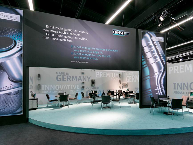 Stracke_Deco_Messe_Dekoration_Automechanica_ERNST_Automechanica_Folienbeklebung.jpg