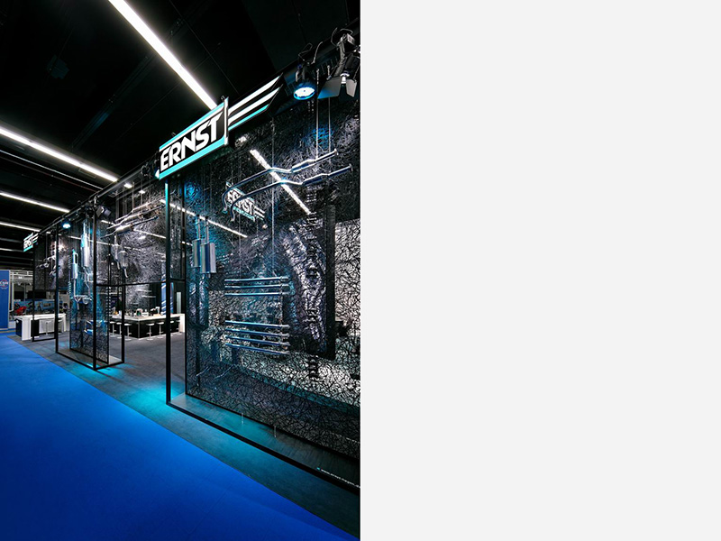Stracke_Deco_Messe_Dekoration_Automechanica_ERNST_Automechanica_Messestand_02.jpg