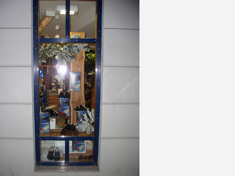 Stracke_Deco_Shop_Retail_Schaufensterdekoration_02.jpg